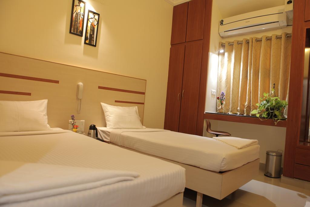 Our Nest Hotel Hyderabad Bilik gambar